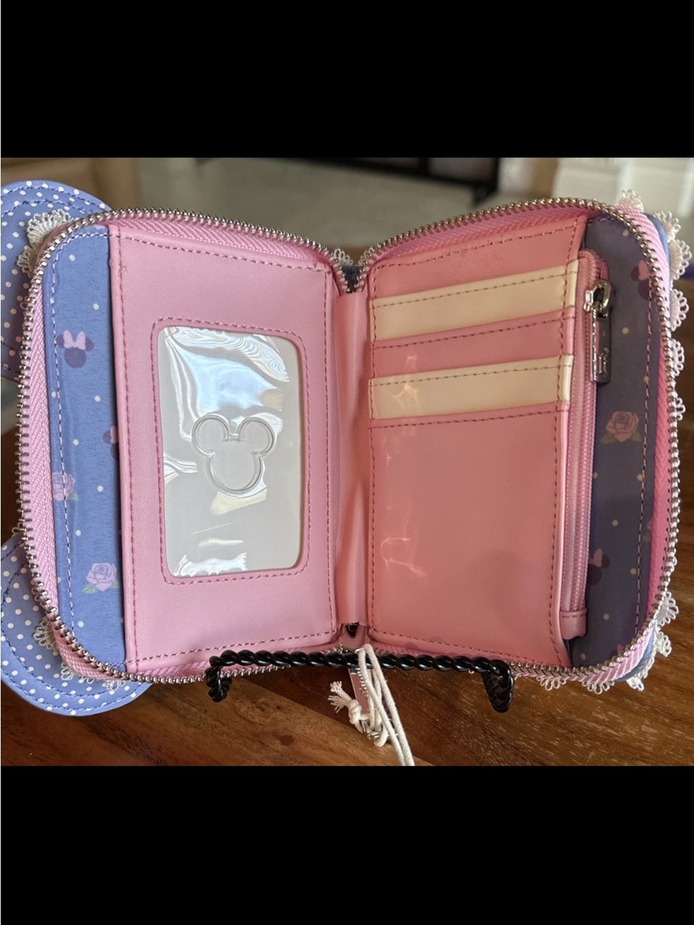 Loungefly Disney Minnie Mouse Floral & Lace Crossbody Bag With Matching Wallet - Picture 8 of 8